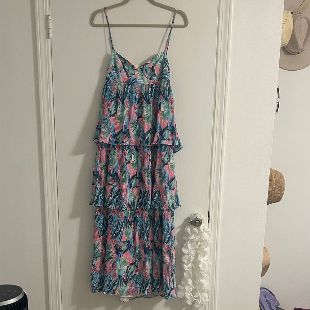 SAYLOR Maxi dress size medium in tropical print. worn 1x
